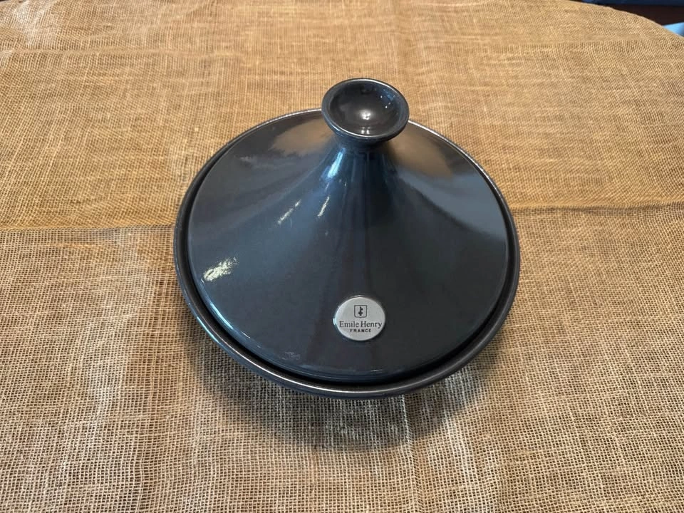 Emile Henry Tagine 3.7 qt - photo 2