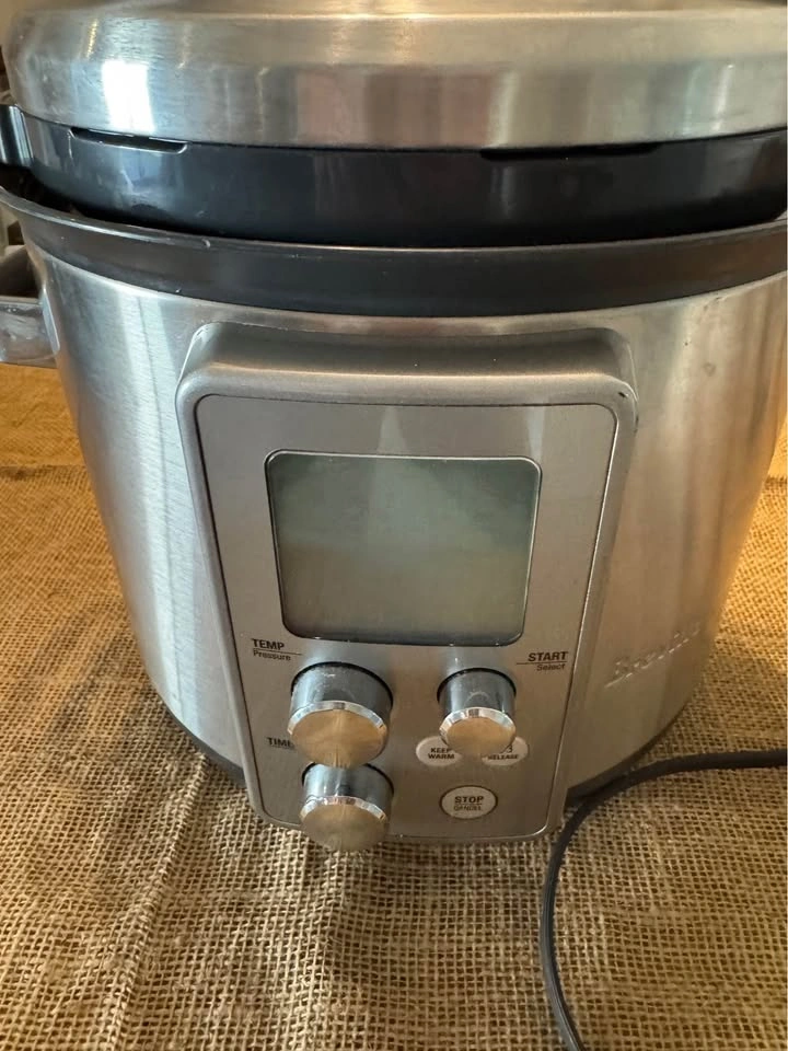 Breville Fast Slow Pro Multi-Cooker - photo 2