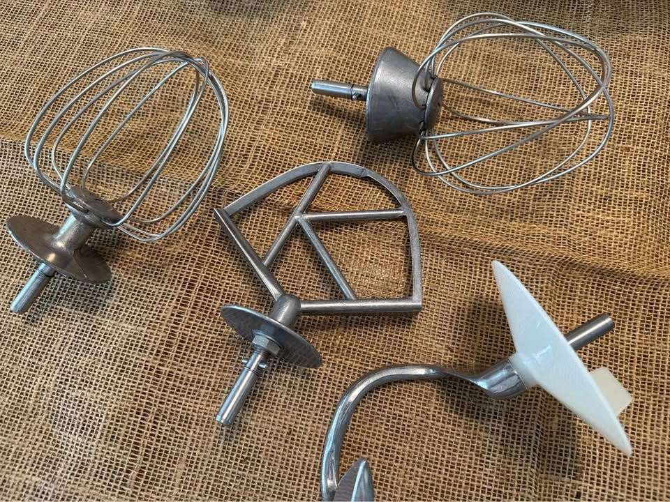 Vintage Kenwood Chef Stand Mixer - photo 3