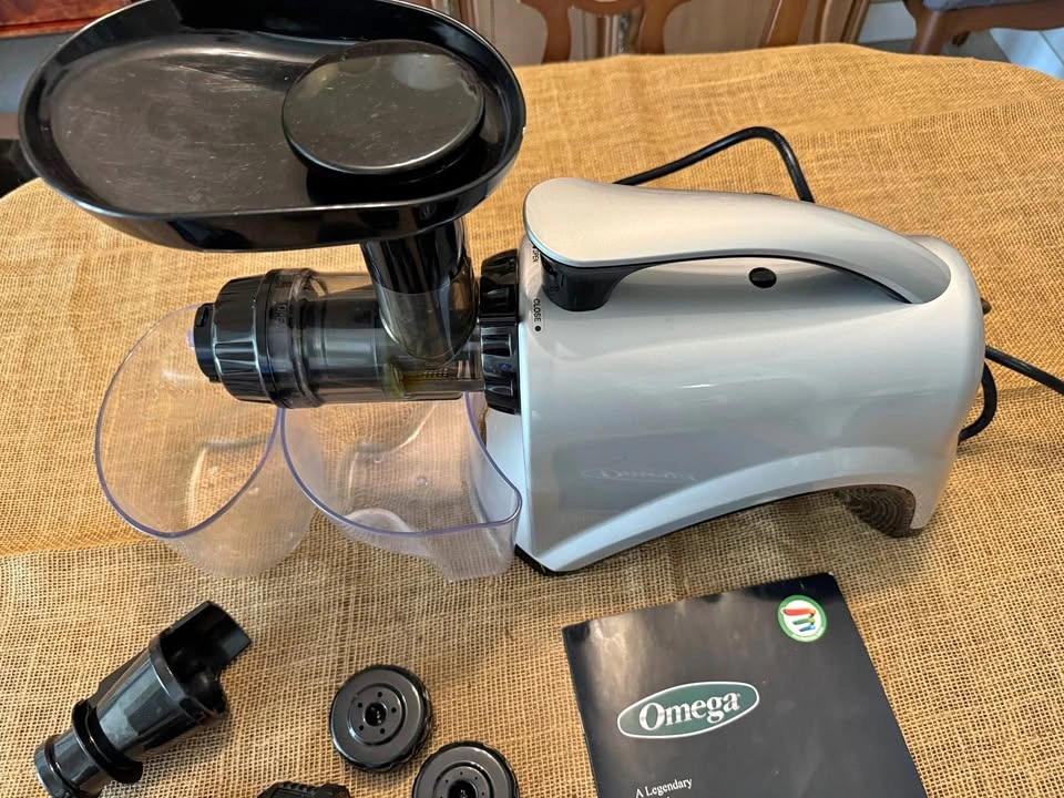 Omega Masticating Juicer