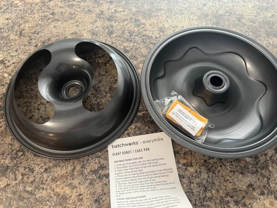 Batchworks by Everythink Giant Donut / Cake Pan - photo 2