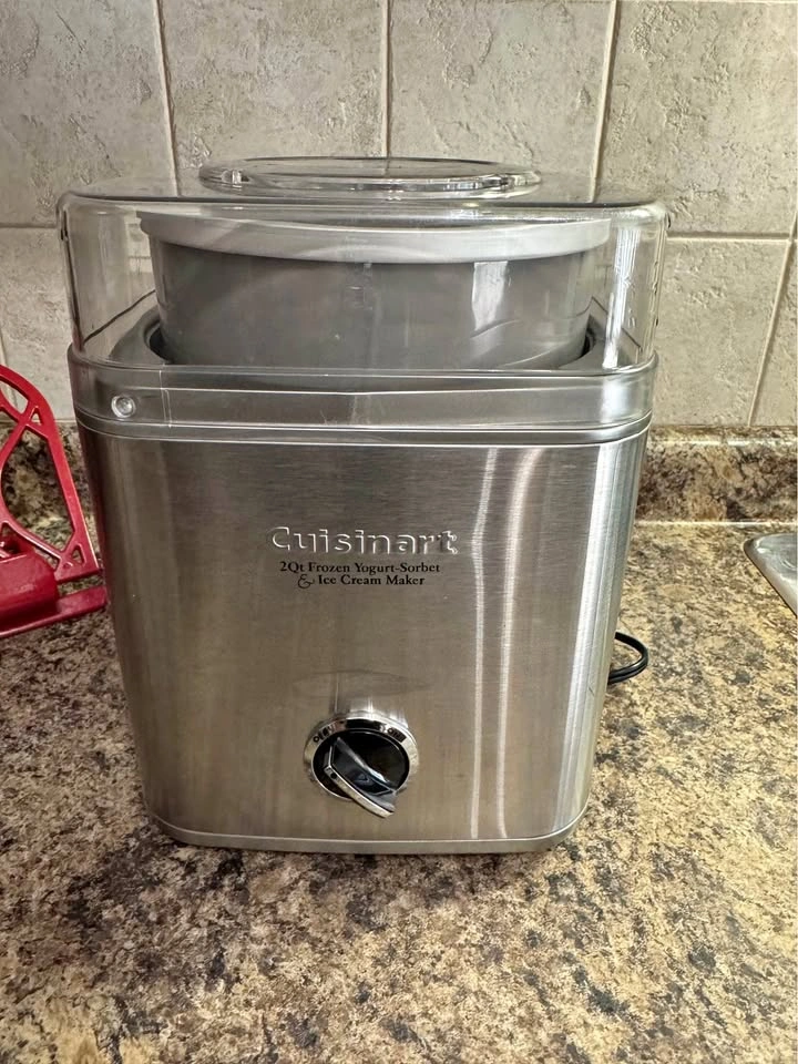 Cuisinart 2Qt Frozen Yogurt-Sorbet & Ice Cream Maker
