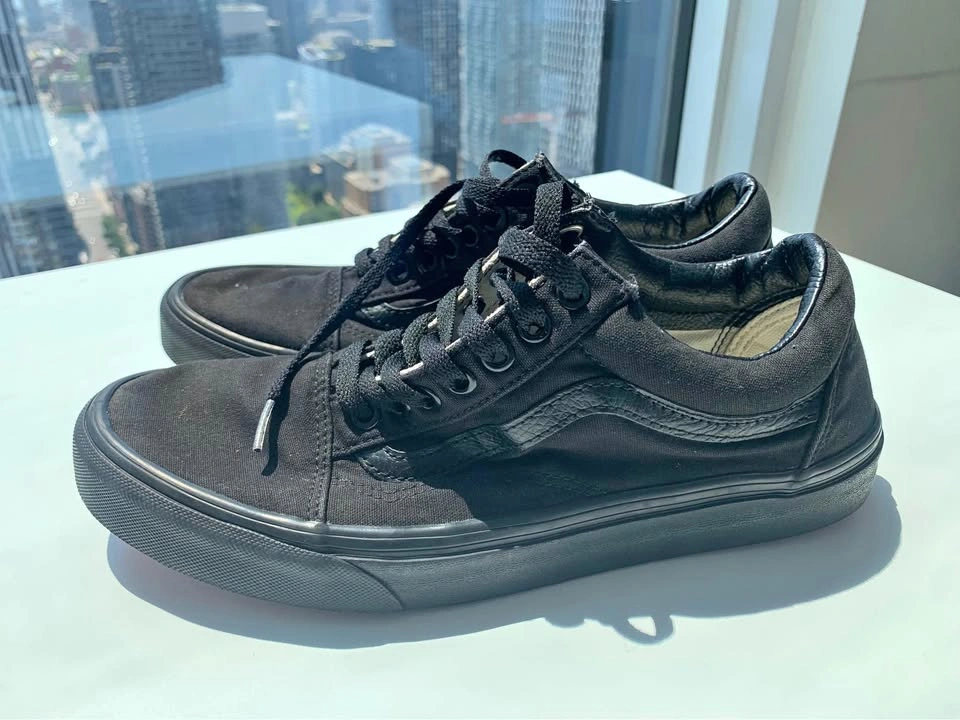 Vans Old Skool All Black Sneakers