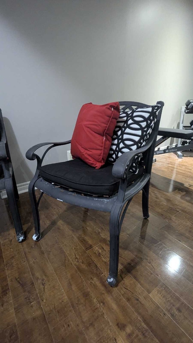 Patio Furniture - photo 3