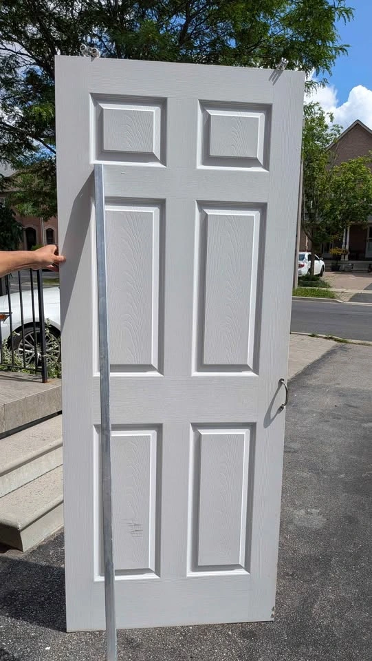 Sliding door with track 32"x80" - photo 2