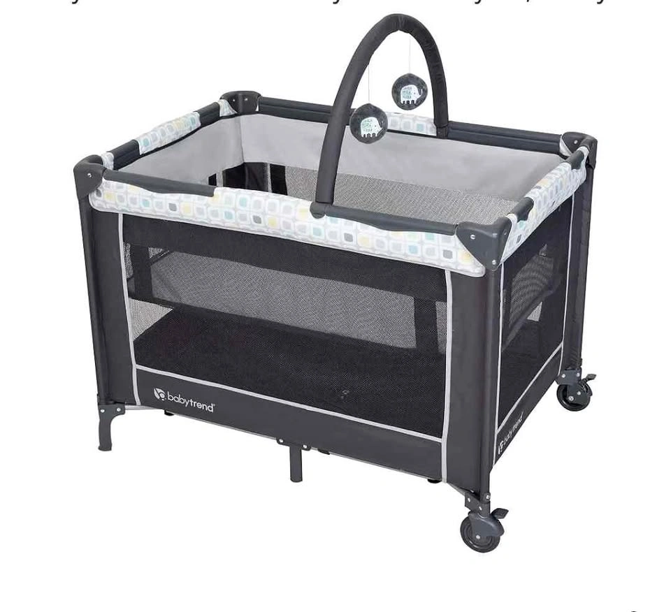 Pack n Play- Portable playard and bassinet with mattress