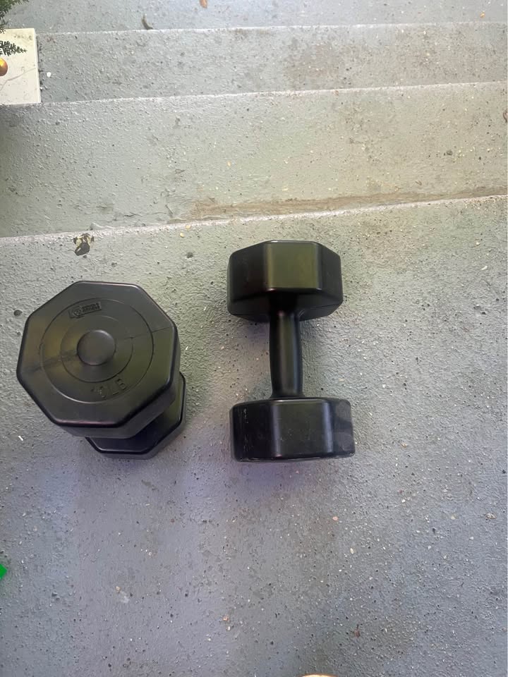 Heavy duty plastic dumbbell black 10 pounds seat off 2 - photo 2