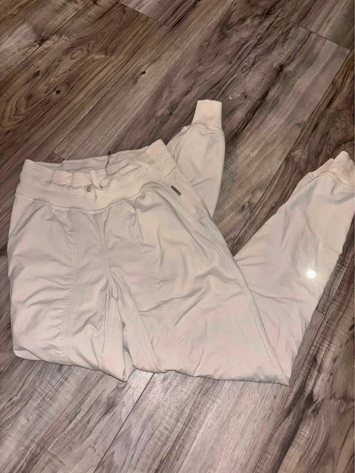Lululemon dance joggers size 0