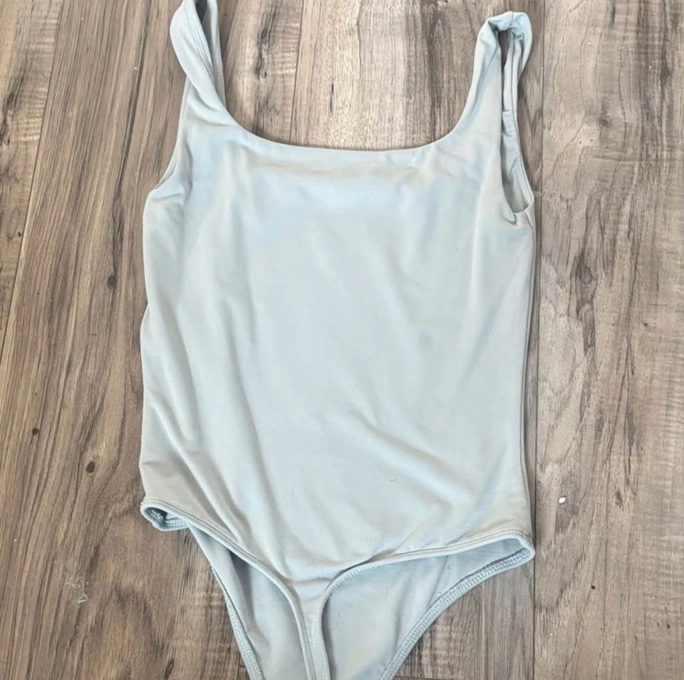 Babaton light blue bodysuit M - photo 2