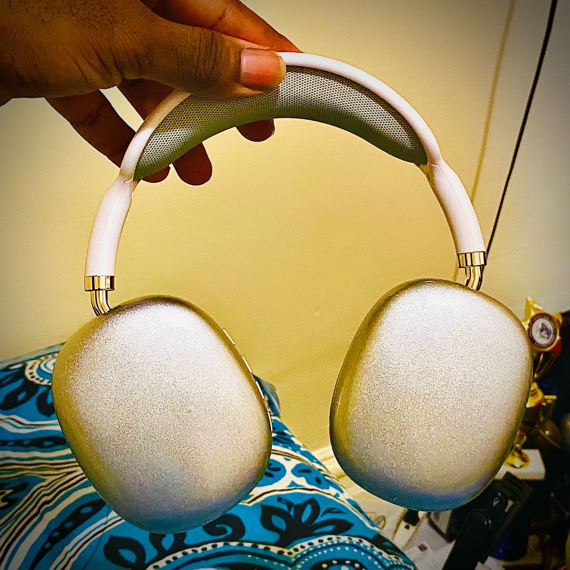 White P9 Pro Max Wireless Headphones — Bluetooth Deep Bass - photo 2