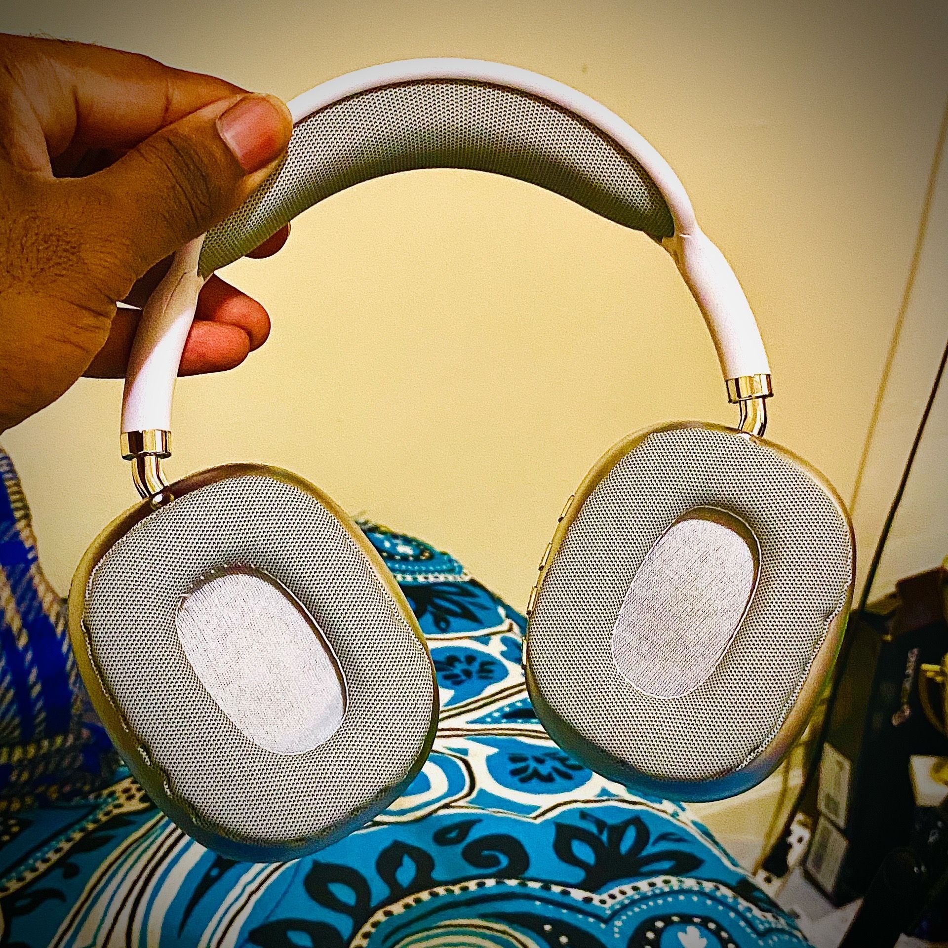 White P9 Pro Max Wireless Headphones — Bluetooth Deep Bass - photo 4