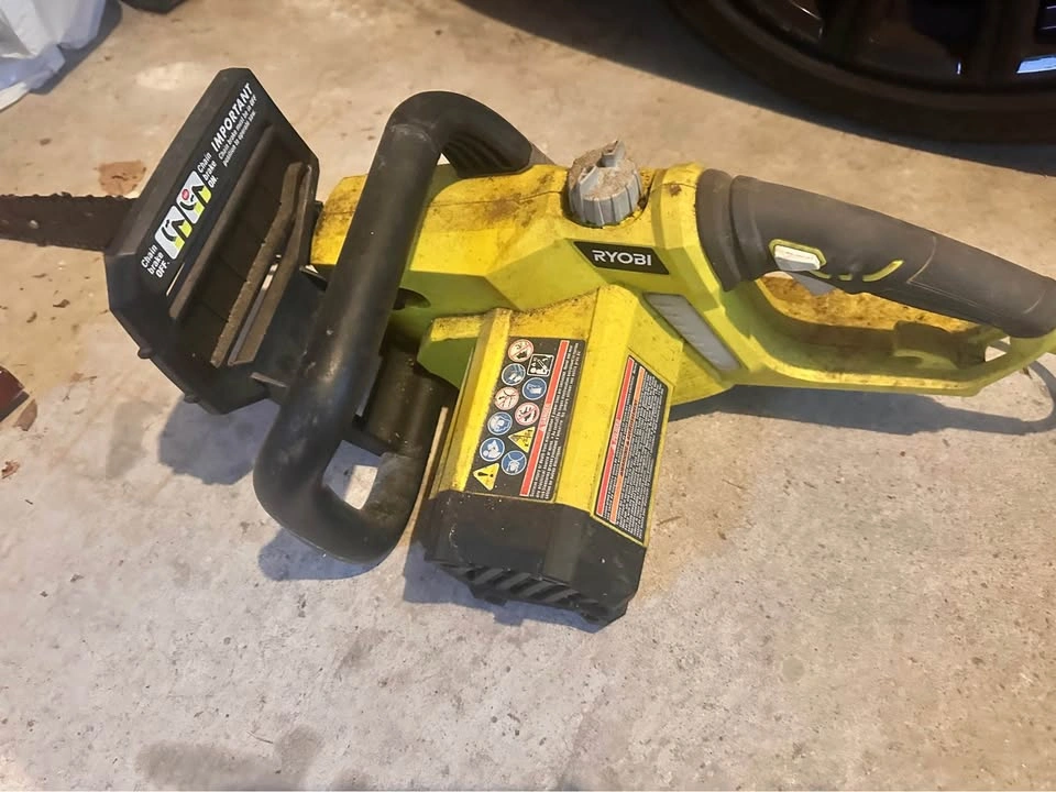 Ryobi Corded Electric Chainsaw – For Parts Only / Not Working - photo 4