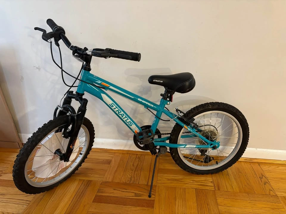 Canadian Tire Stratus Chipper Kids' Bike – $100 - photo 2