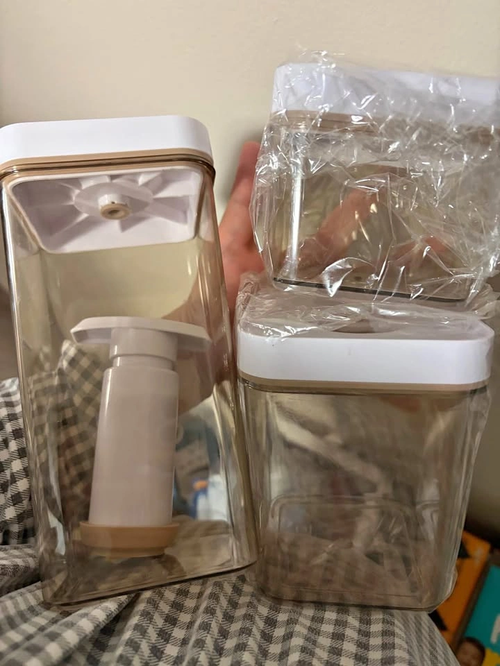 Vacuum Sealed Food Storage Container Set