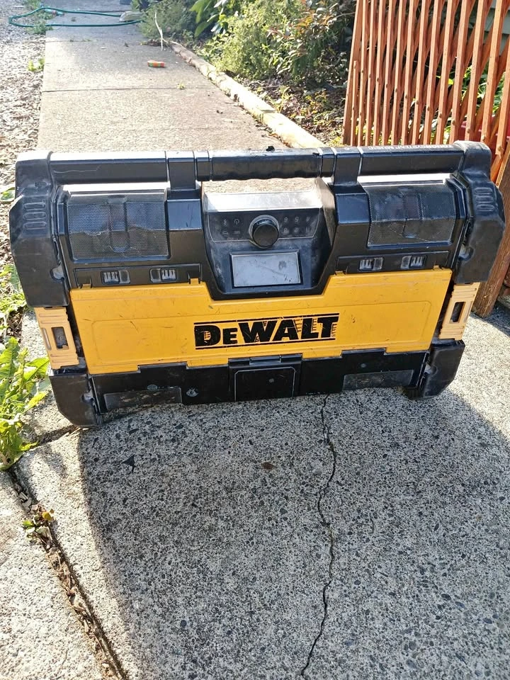 DeWalt ToughSystem Music Player
