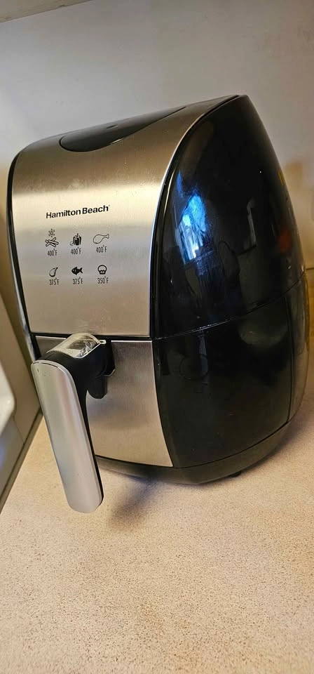 Hamilton Beach Air Fryer (3 liter) - photo 2