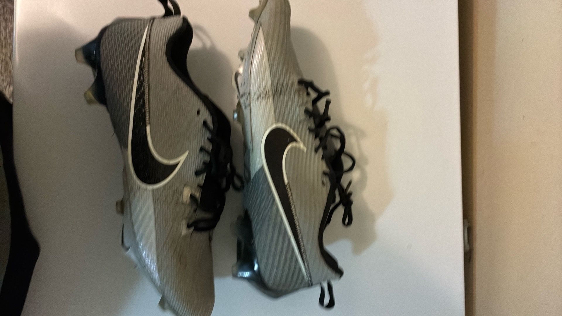 Nike football cleats Size 13 Men’s retail $110 - photo 4