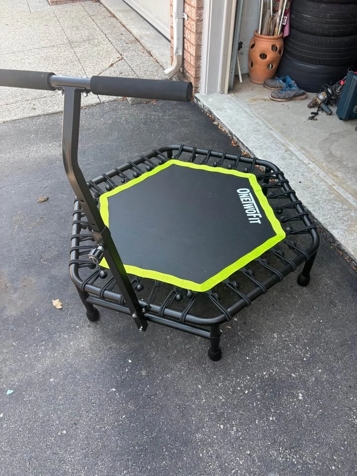 OneTwoFit Fitness Trampoline - photo 3