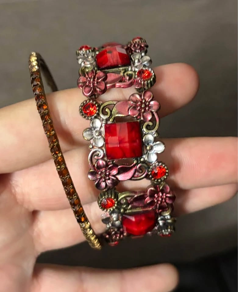 Red Floral Stretch Bracelet and Bangle Set - photo 3