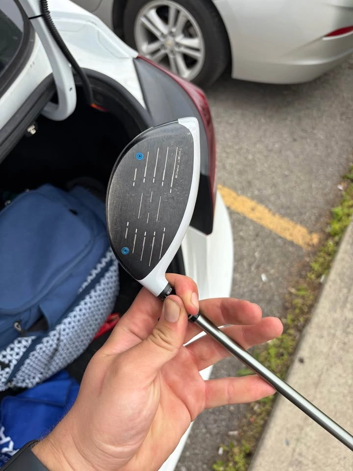 Taylormade SIM Max D driver - photo 2
