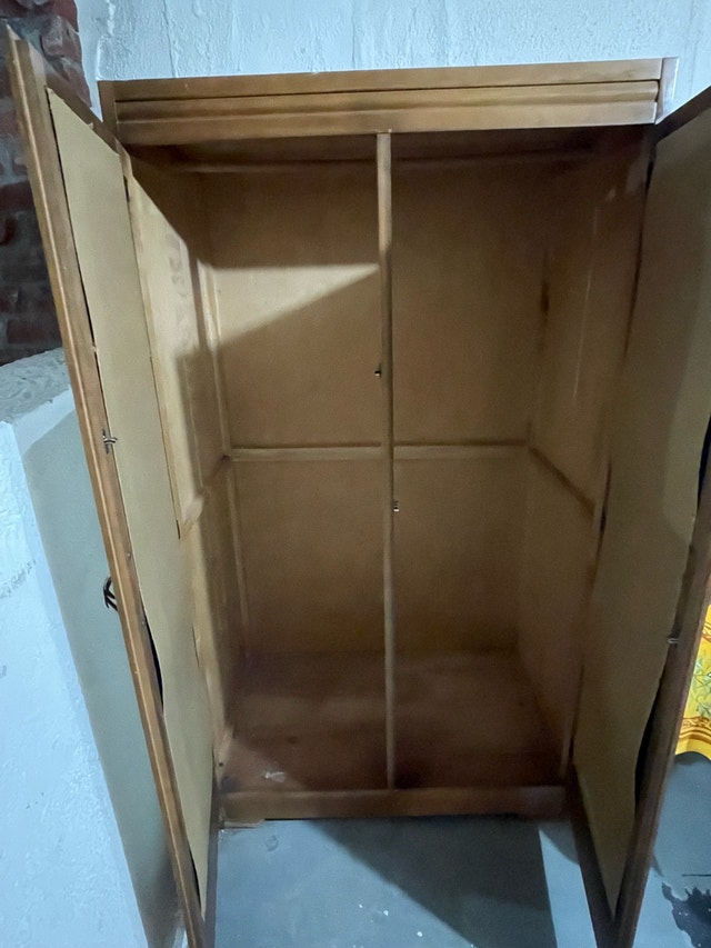 Mirrored Wardrobe / Closet - photo 2