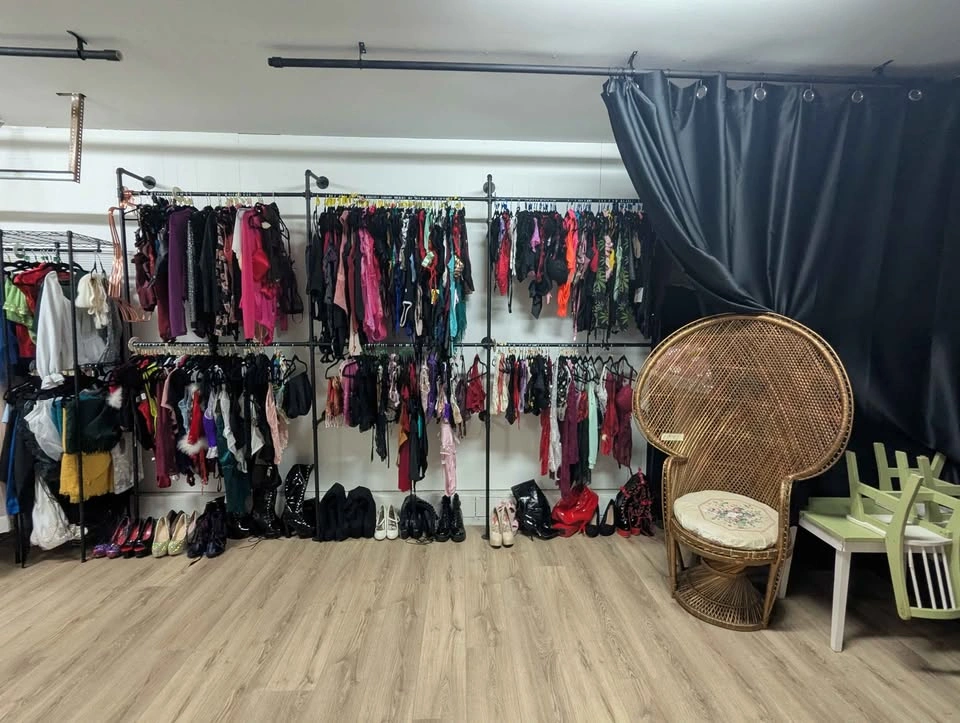 Huge closet sale - photo 2