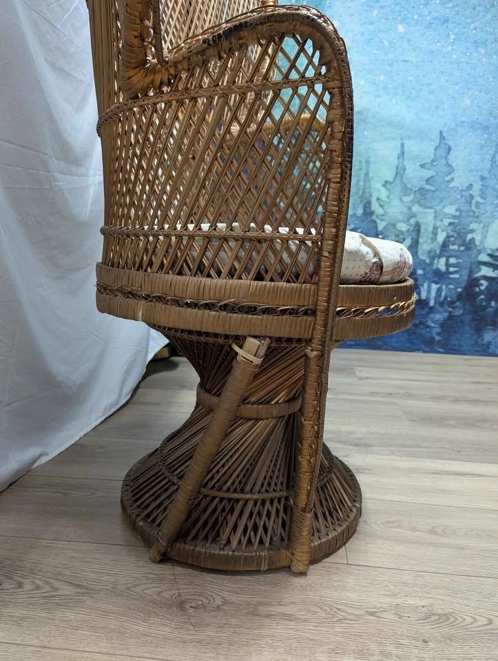 Peacock chair - photo 2