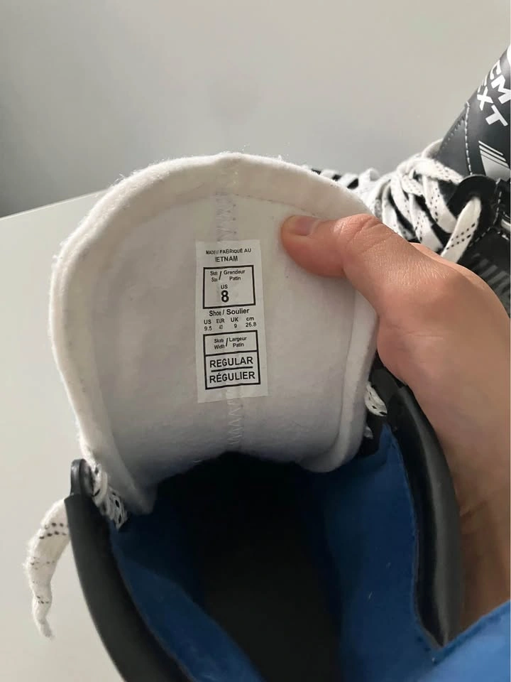 Size 8 Skates - photo 2