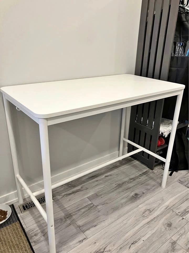 IKEA VIHALS Table/Desk