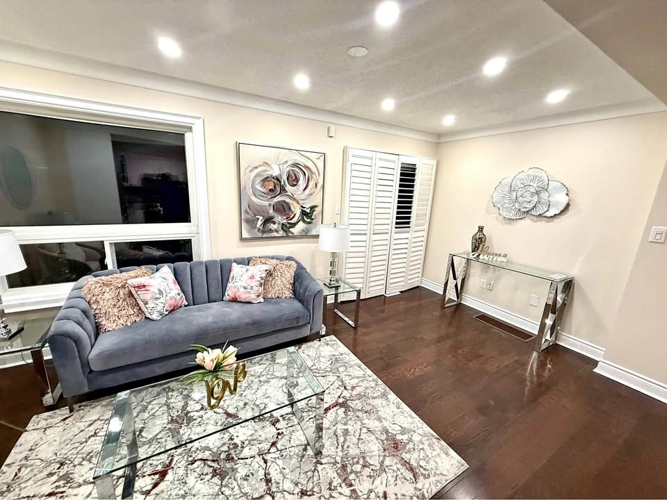 3 pc sofa set (sofa, loveseat and chair)