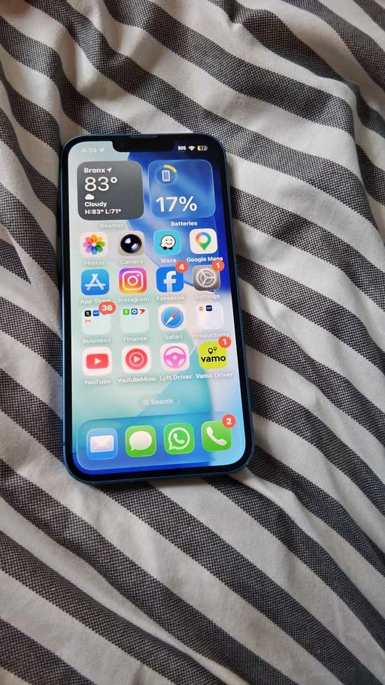 Apple iPhone 13 - Blue - Unlocked