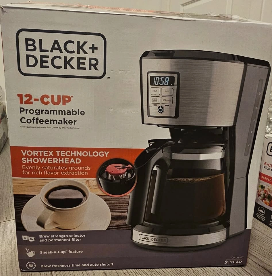 Black+Decker 12-Cup Programmable Coffeemaker - photo 2