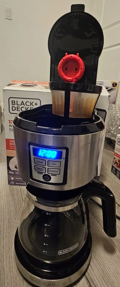 Black+Decker 12-Cup Programmable Coffeemaker - photo 3