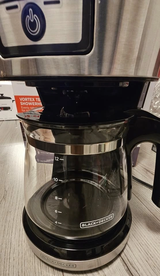 Black+Decker 12-Cup Programmable Coffeemaker - photo 4