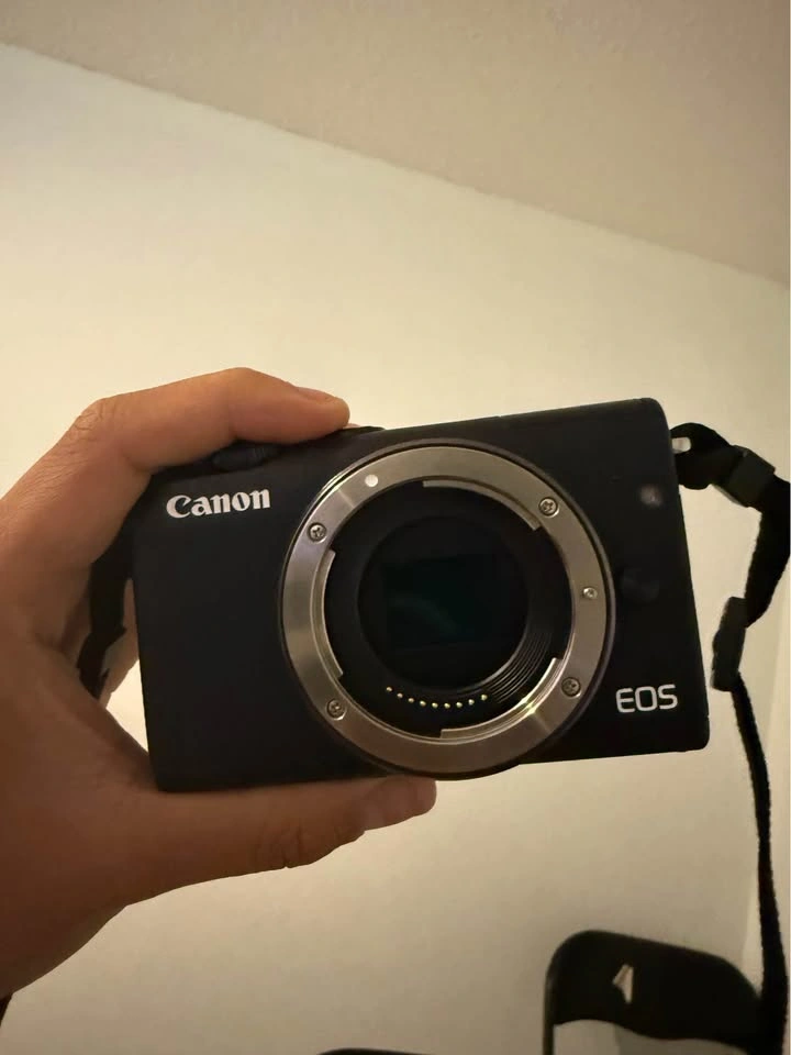 Canon EOS M100 Mirrorless Camera - photo 5
