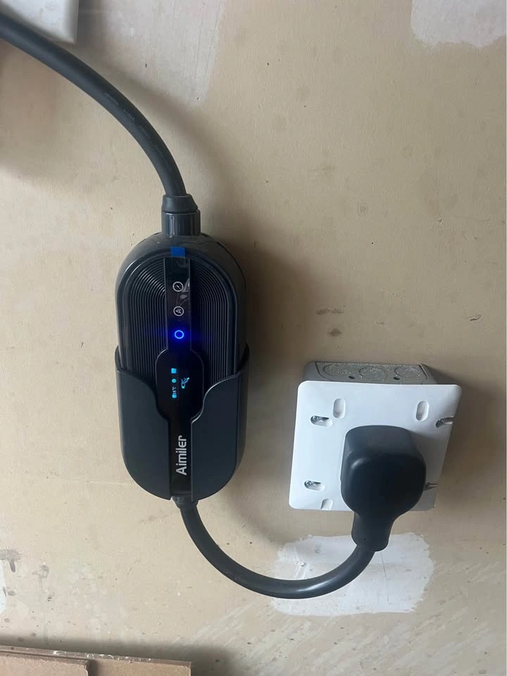 Aimilen Level 2 EV Charger – 240V Smart Home Charger - photo 2