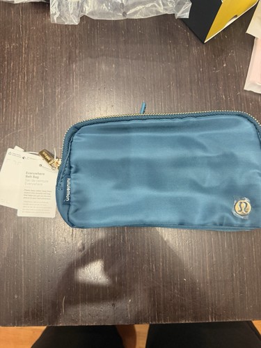 lululemon Everywhere Belt Bag Blue Waist Pack Zip Nylon/Poly