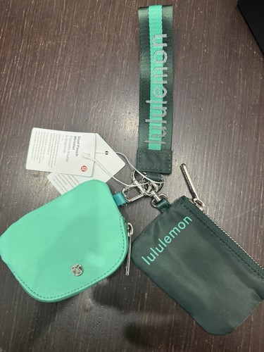 Lululemon Dual Pouch Wristlet Pouch Wallet Green