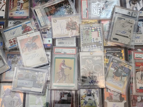 NFL Mystery Pack: Guaranteed Slab, Auto, or Patch - photo 5