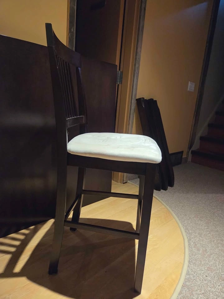 Espresso Wood Veneer Bar/Counter Height Table and 4 chairs - photo 3