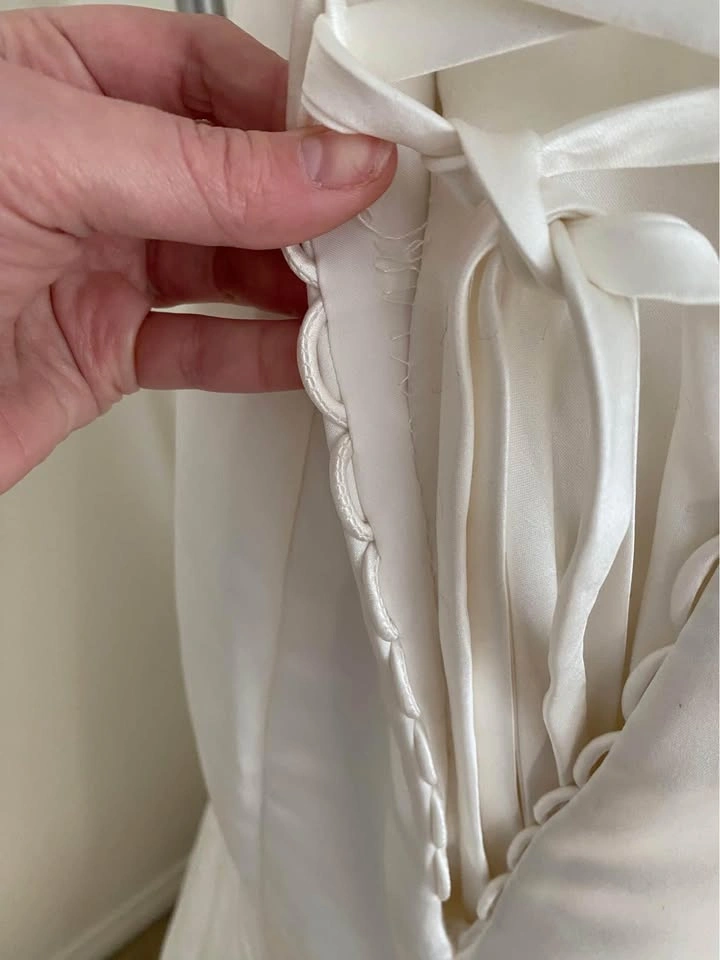 SIZE 0 - Timeless Sweetheart Wedding Dress - NWT - photo 4