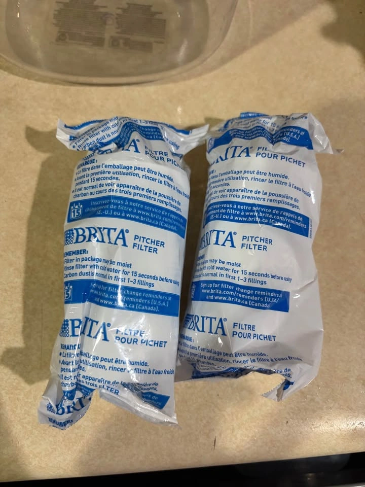 Brita Water Filter Pitcher with 2 New Filters - photo 2