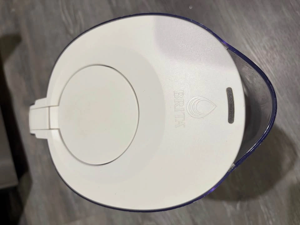 Brita Water Filter Pitcher with 2 New Filters - photo 3