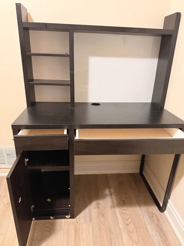 Computer Desk with Hutch & Storage - photo 2