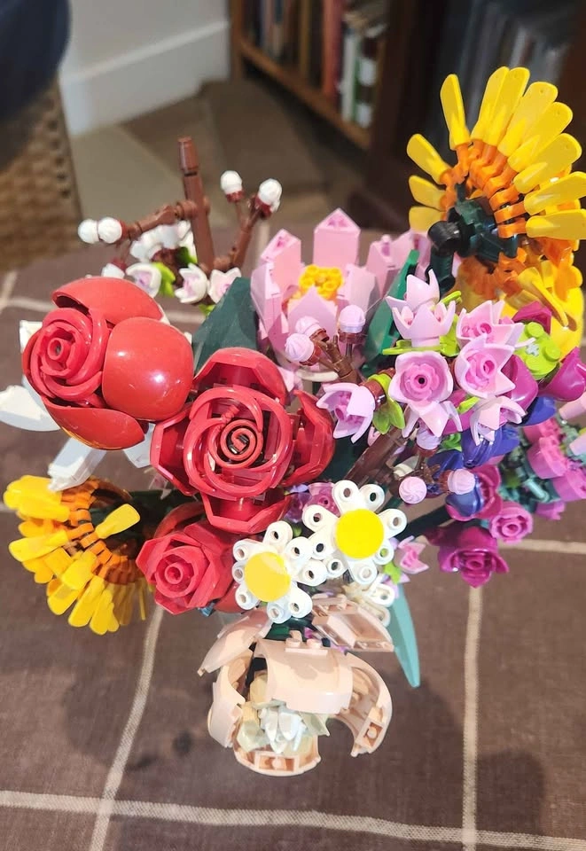Lego Flower Bouquet - photo 2