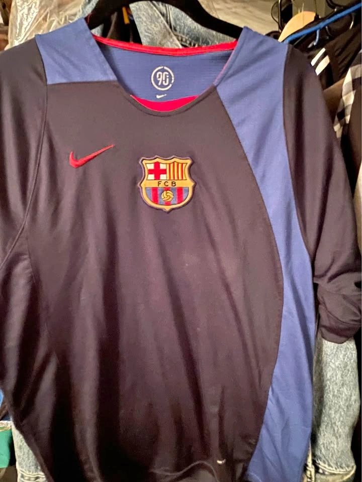Very rare Vintage FC Barcelona training top (M)