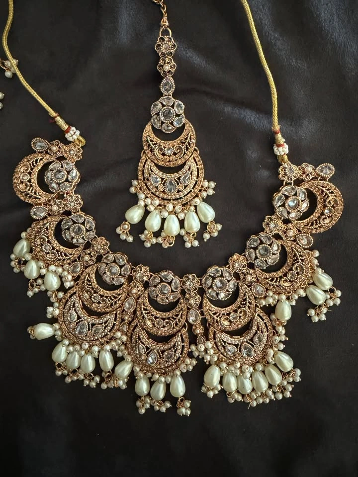 Gold & Pearl Jewelry Set for Bride/Wedding - photo 3