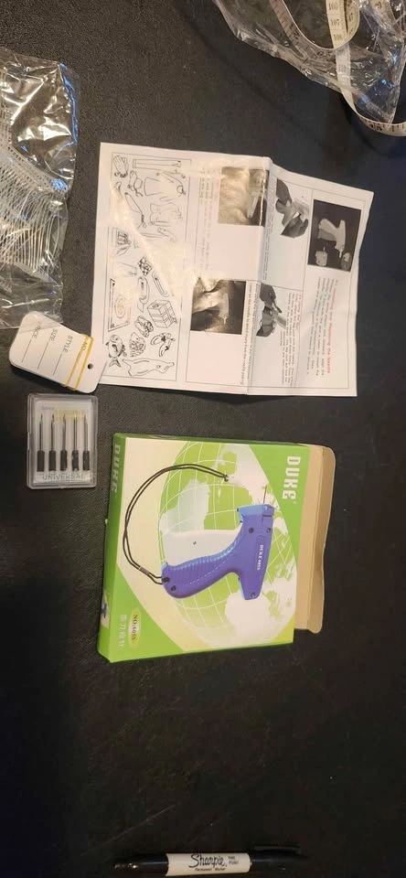 Standard Clothing Price Tag Gun Kit - photo 2