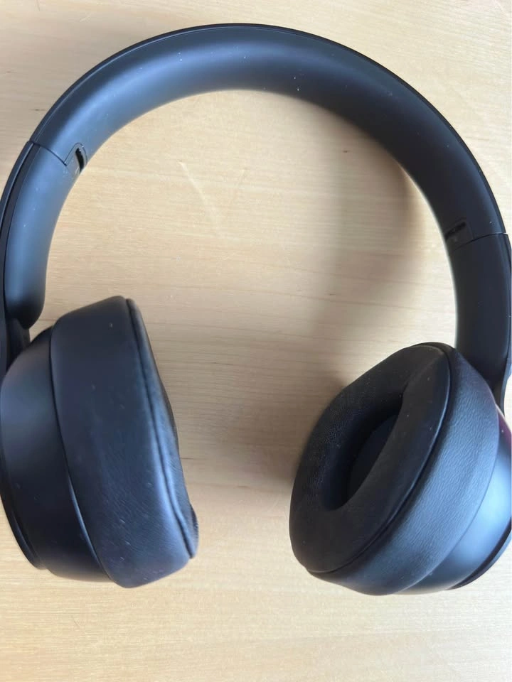 Beats Solo Pro Wireless On-Ear Headphones - photo 5