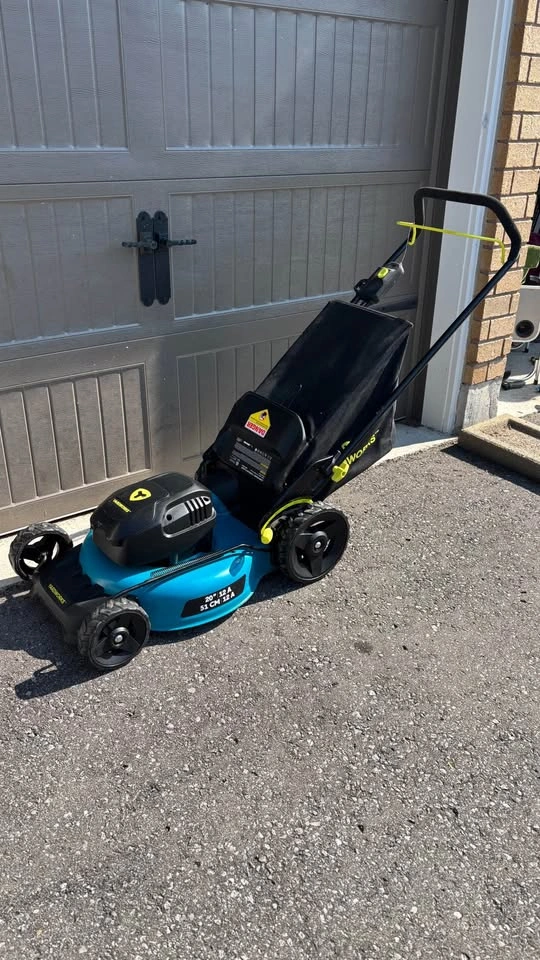 Yardworks 20-inch 12A 3 in 1 Electric Lawn Mower - photo 2
